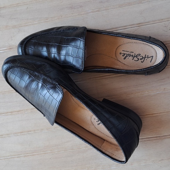 Lifestride Margot Black Gator Croc Print Loafers Classy Comfort Flexible Shoes - Picture 1 of 10